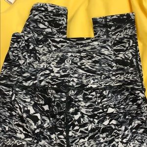 lululemon wunder unders